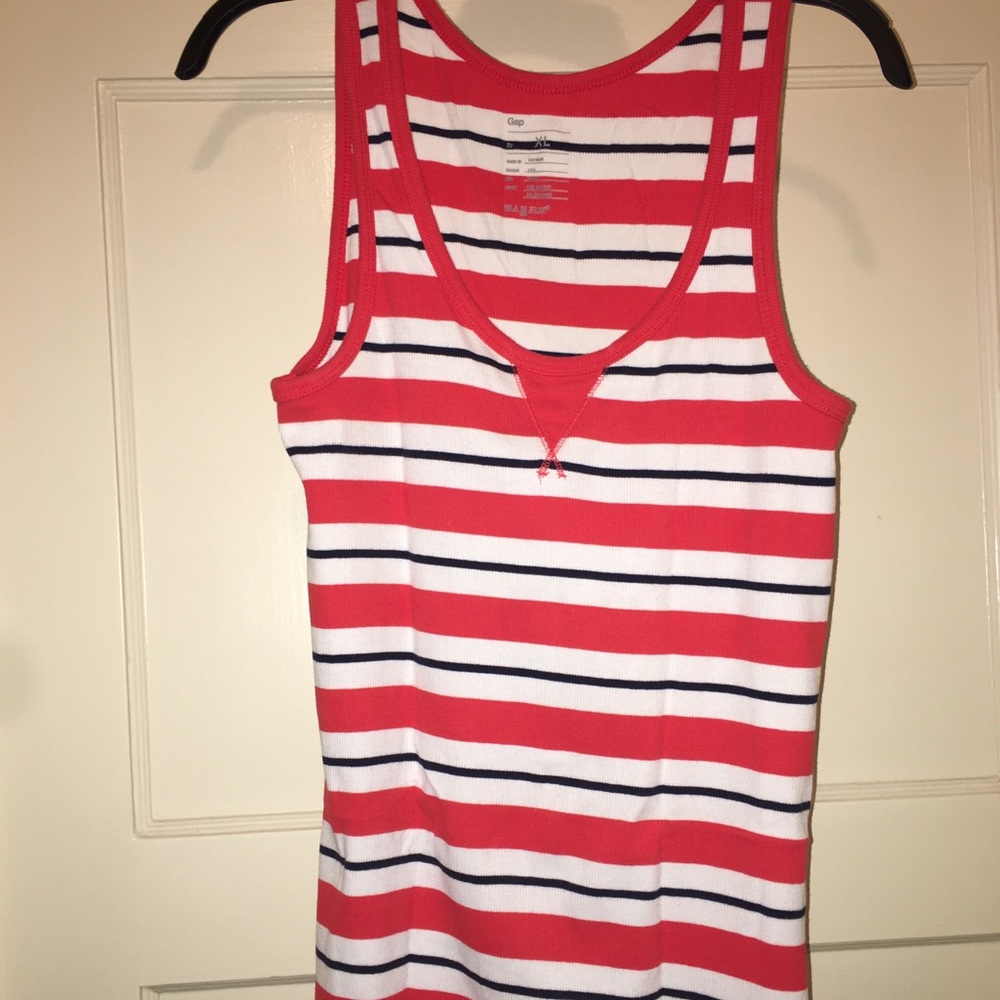 Gap tank top